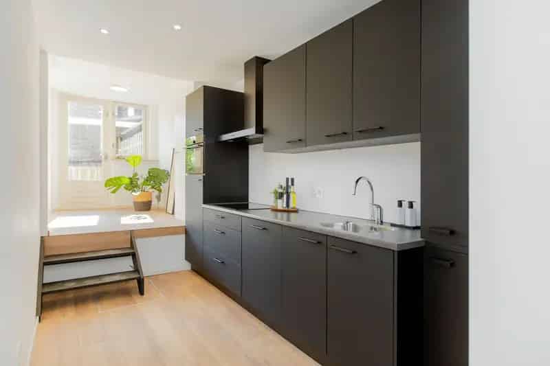 5-kamer benedenwoning te koop Den Haag Kaapseplein