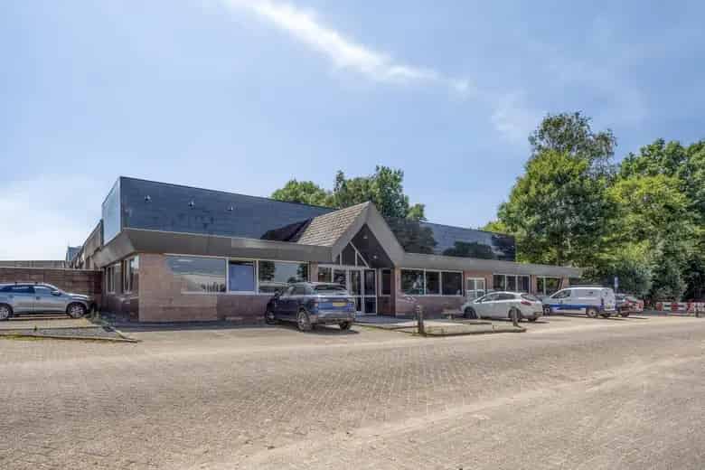 2.670 m2 bedrijfsruimte te koop in Berkel-Enschot