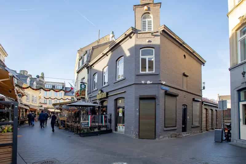 Horecapand met 2 Woningen te Koop in Valkenburg Centrum