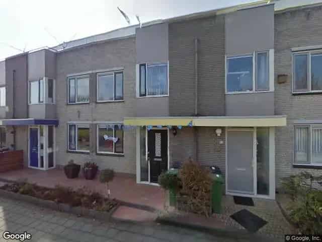 Tussenwoning Pijnacker 128m2 Nabij Bushalte School Snelweg