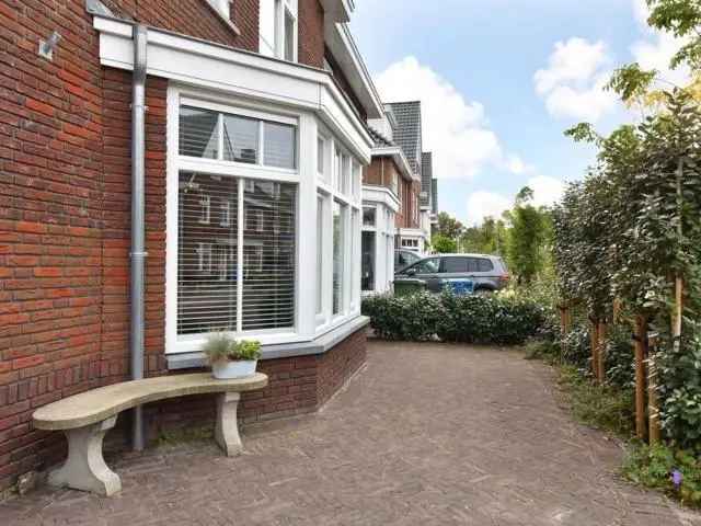 Luxe Villa Aan Vaarwater Voorburg 5 slaapkamers