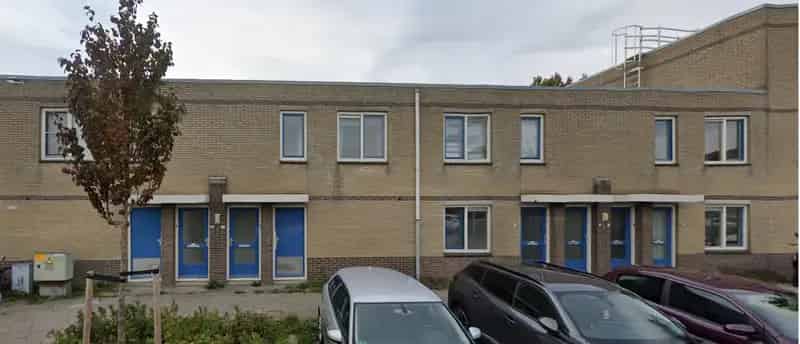 Nervilijn 65: 1 Slaapkamer HAT-Woning met Balkon en Berging