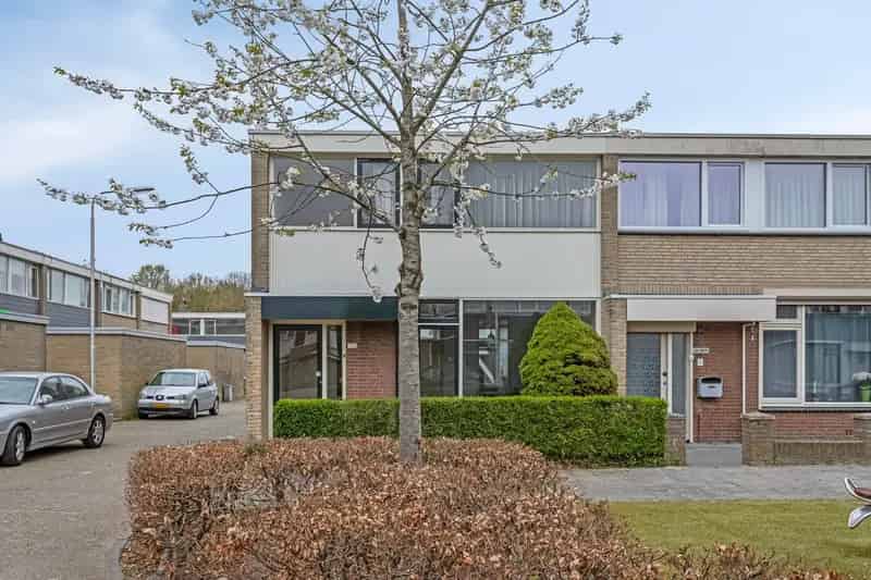 Huis te Koop Oss 4 Slaapkamers Ruime Hoekwoning Nabij Centrum