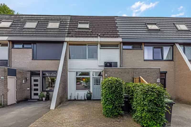 Huis te koop Oss Ruwaard 4 slaapkamers zonnige tuin