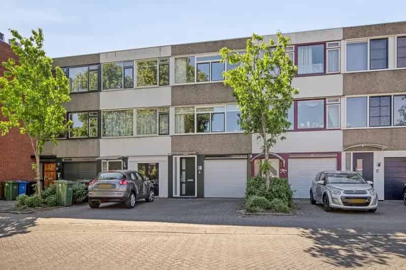 Drive-in Eengezinswoning Rotterdam Prins Alexander