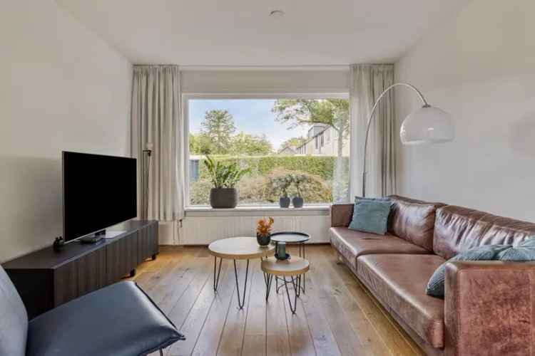 Moderne Middenwoning Hoevelaken 3 Slaapkamers Ruime Tuin