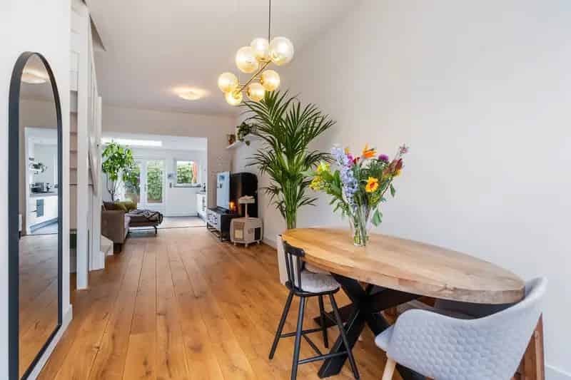 Utrecht Wittevrouwen: Ruime Tussenwoning met Stadstuin