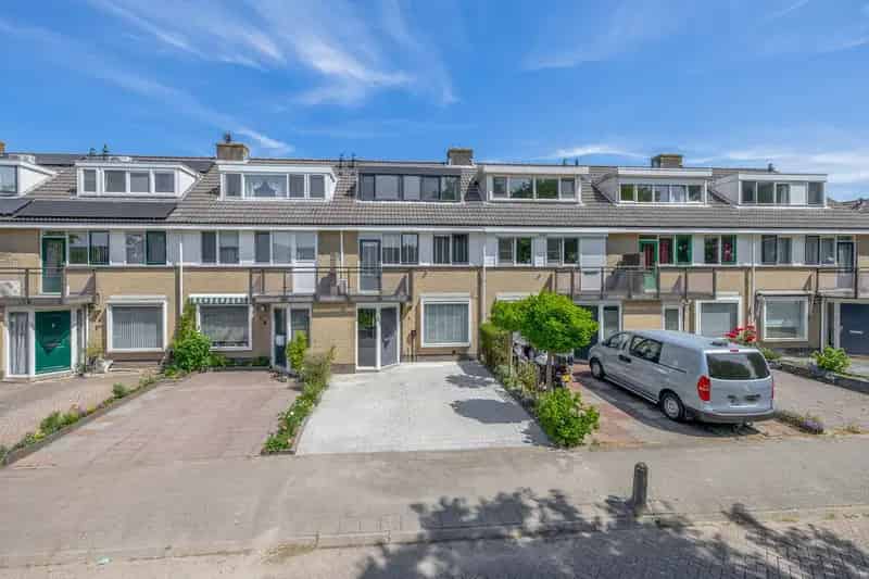 Huis te koop Capelle aan den IJssel 5 slaapkamers