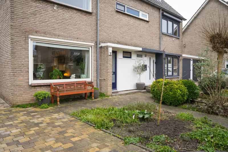 Ruime Tweekapper Haarwijk 4 slaapkamers Tuin Garage