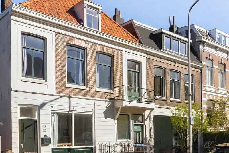 Appartement te koop Nijmegen Bottendaal: Sfeervolle benedenwoning met souterrain