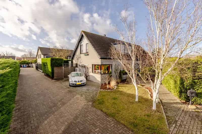 Kantoorwoning Rockanje: Wonen en Werken Gecombineerd