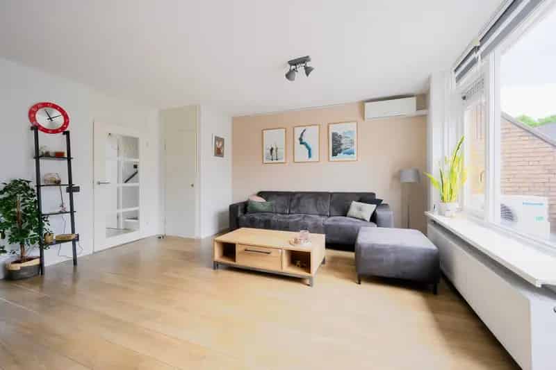 Moderne Tussenwoning Maaswijk 3 Slaapkamers Airco Diepe Tuin