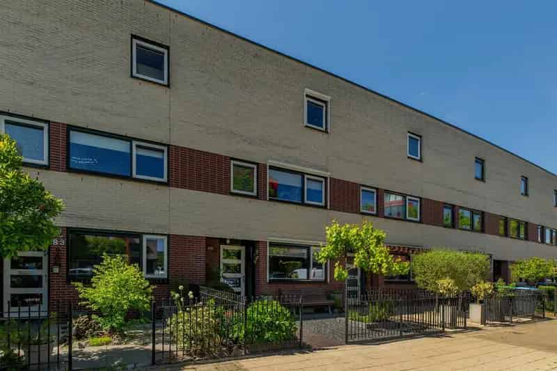 Tussengezinswoning Gaatkensoog - 3 slaapkamers - Moderne keuken - 12 Zonnepanelen