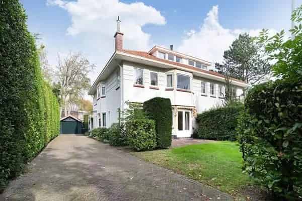 Ruime Villa Wassenaar 5 slaapkamers 2 badkamers