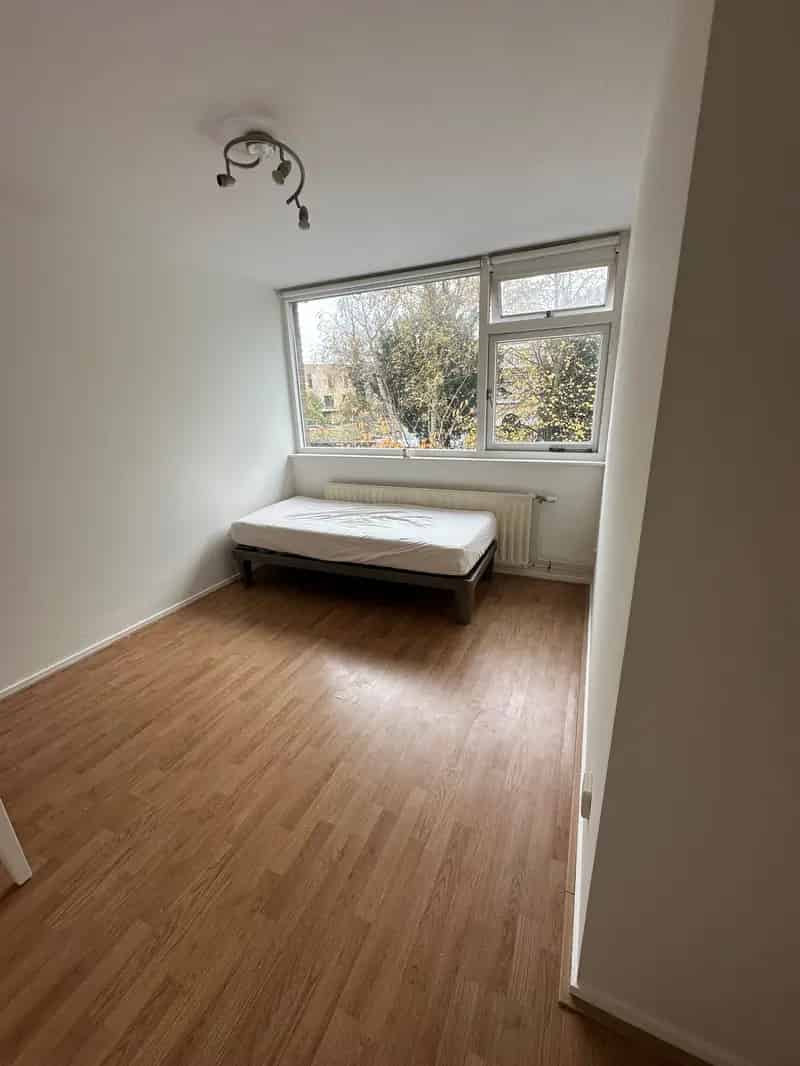 Kamer te huur rustig huis gemeubileerd 12m2