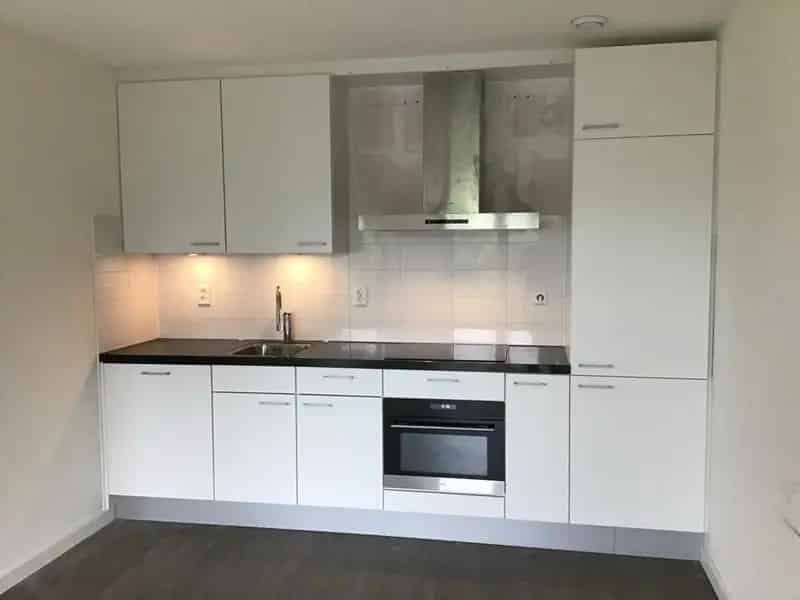 3 Kamer Appartement Utrecht Nieuwe Keuken Eigen Parkeerplaats