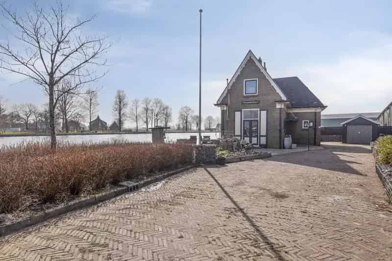 Jaren 30 woning aan Oude Rijn met uitzicht