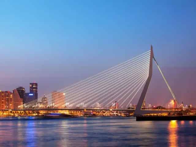 Restaurant te Rotterdam Centrum: 350m2, Hoge Omzet, Recent gerenoveerd