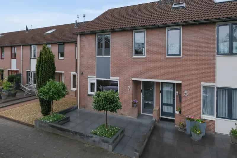 Moderne Middenwoning Windmolenbroek 3 Slaapkamers Tuin Zonnepanelen