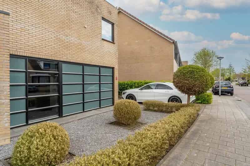 Huis te koop Frans Halslaan Bergschenhoek luxe afgewerkt