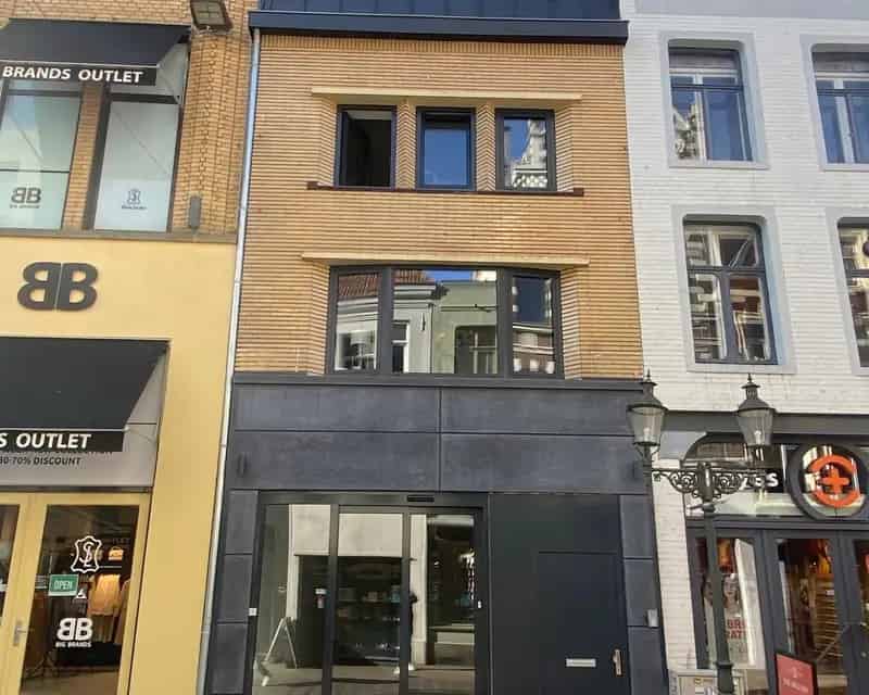 Winkel te huur Venlo Lomstraat 47m² Centrum