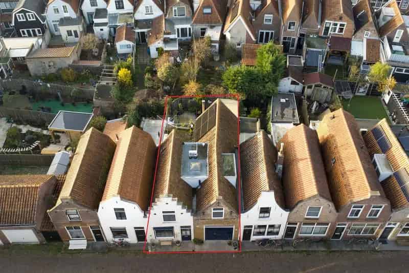 Ruim woonhuis te Zierikzee met 3 slaapkamers en garage