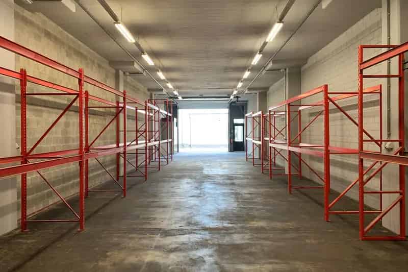 Bedrijfshal te huur Vlijmen 240m2 Parallelweg