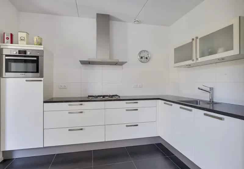 Ruime Tweekapper De Loten Sneek 3 slaapkamers Garage Tuin