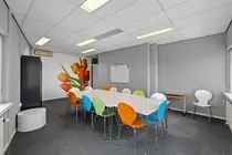 300 m2 Kantoorruimte te Huur Roosendaal A17