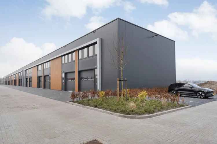 Bedrijfshal Staphorst te koop of te huur - 208m² - Energielabel A++++