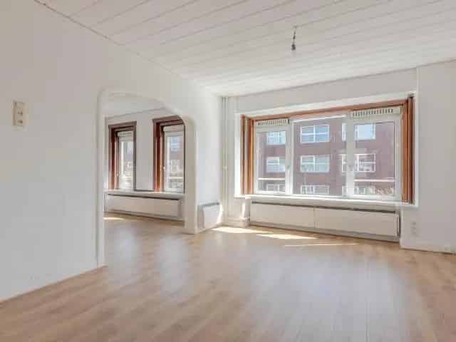 5 Kamer Bovenwoning Rotterdam Carnisse 100m2