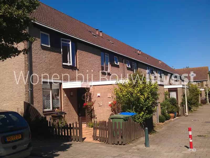 Ruime eengezinswoning te huur in rustige groene omgeving