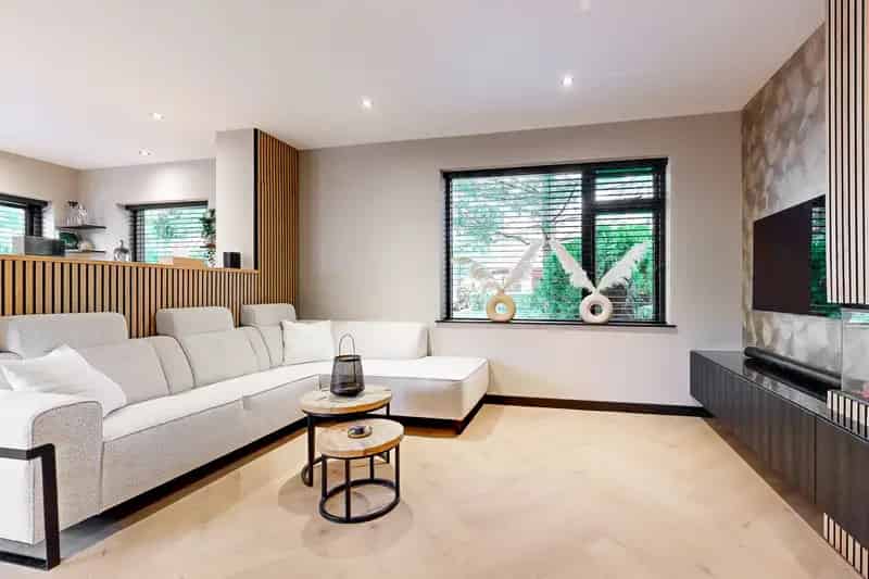Huis te koop Wilgenlaan Aalsmeer: 3 slaapkamers, ruime tuin & chalet