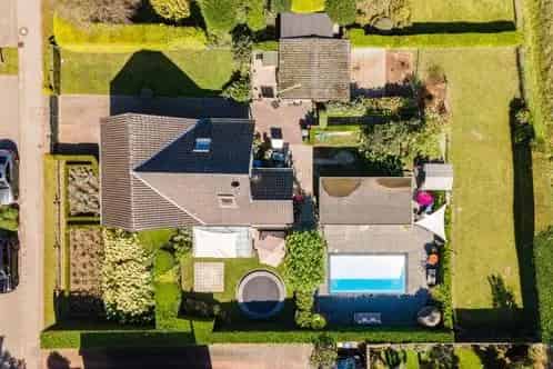 Huis te koop: Prachtig gelegen kavel met zwembad en poolhouse