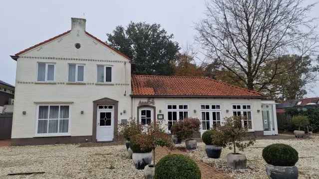 Horecapand met bedrijfswoning te Riethoven
