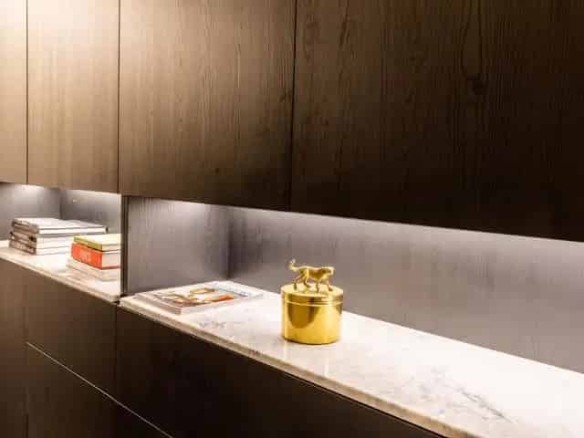 Appartement te huur Amsterdam: Luxe 2-3 Slaapkamers, Patio & Open Haard