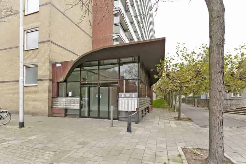 Ruim Appartement met Balkon voor Vitale Senioren