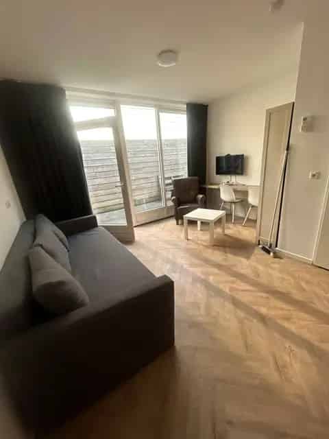 Benedenwoning Geldrop 21m2 1 kamer te huur Augustus 2025