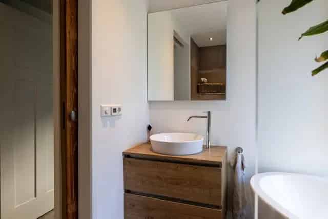 Hoekwoning Bergschenhoek 4 kamers 79m2