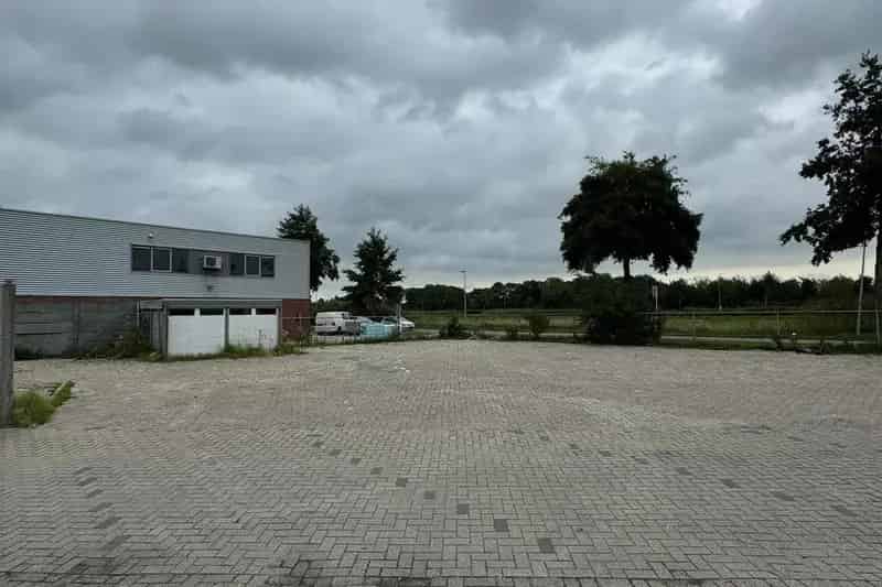 Bedrijfshal te Huur Lelystad 265m² Buitenterrein 800m²