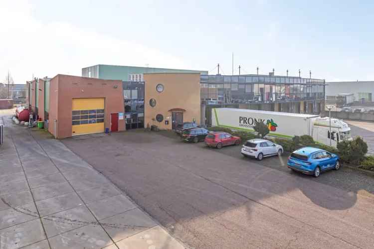Bedrijfshal Heerhugowaard te huur 2744m2