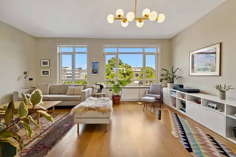 Ruim Dubbel Bovenhuis Bloemenbuurt 4 Slaapkamers 141m²