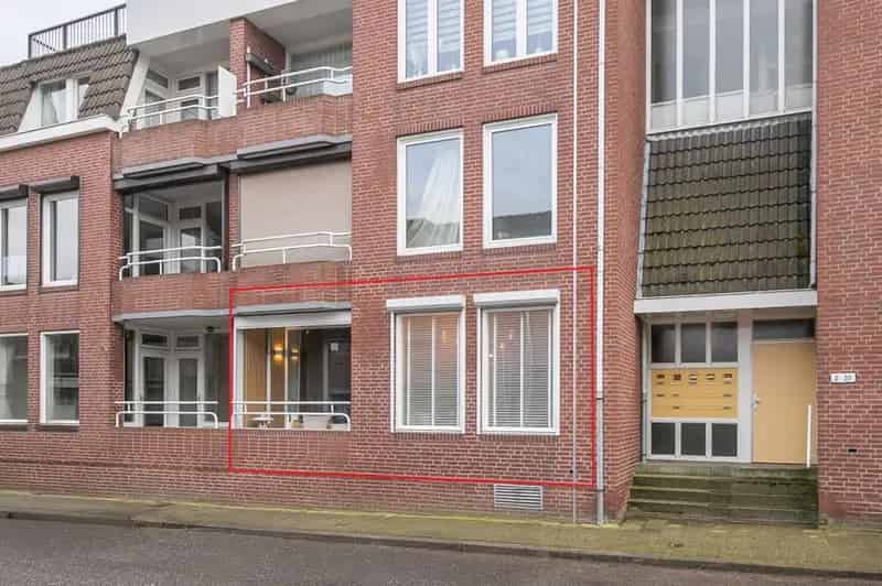 Appartement te koop: 2 slaapkamers balkon berging Chevremont