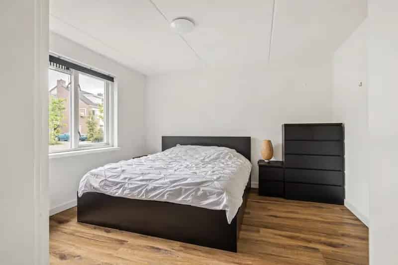 Semi-bungalow Breda: Luxe Modern 4 slaapkamers 2 badkamers Energielabel A