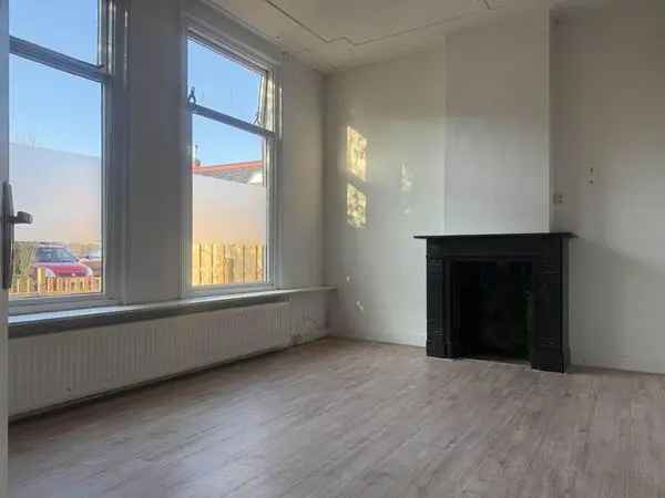Hoekwoning Huizum: Sfeervol en Praktisch