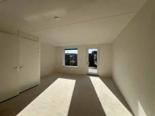 Gasloze Tussenwoning Uden 3 Slaapkamers Moderne Keuken