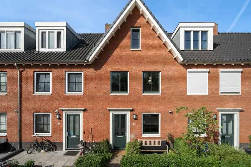 4 Kamer Tussenwoning Rotterdam 114m2 Royale Tuin 54m2 Energielabel A