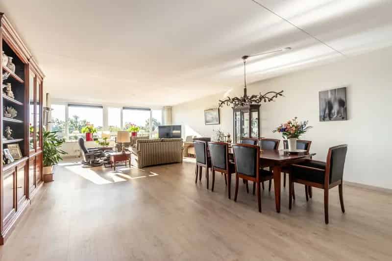 Appartement te koop Zevenbergen  2 slaapkamers balkon parkeerplaats