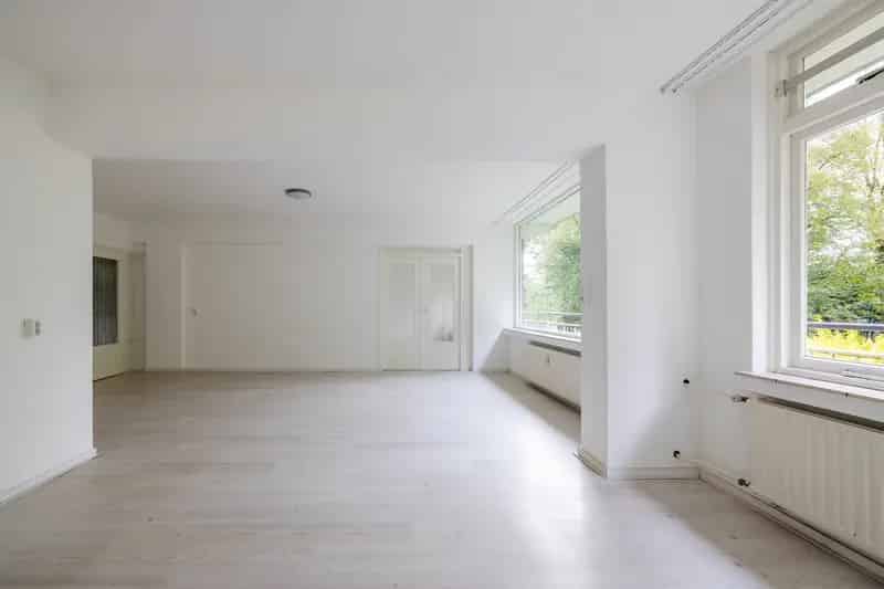 Ruim Appartement te Koop Ommoord 102m² 5 Kamers Balkon