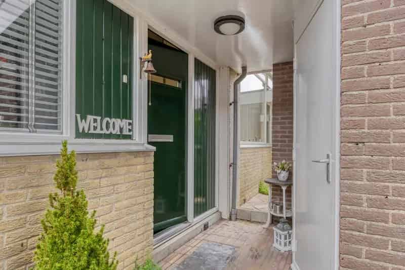 Huis te koop Zoetermeer 4 5 Slaapkamers Zonnige Tuin
